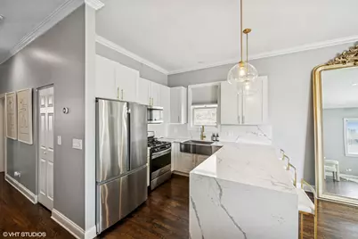 2440 W Cortez Street #3, Chicago, IL 60622 - Photo 2