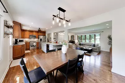 2147 Green Valley Road, Darien, IL 60561 - Photo 6