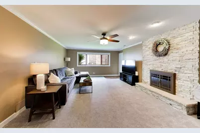 2147 Green Valley Road, Darien, IL 60561 - Photo 14