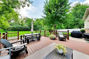 2147 Green Valley Rd, Darien, IL 60561 - Photo 22