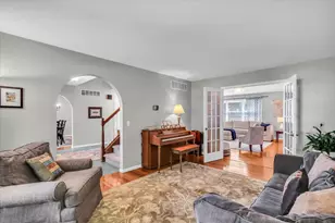 2314 Firethorn Ln, Champaign, IL 61822 - Photo 2
