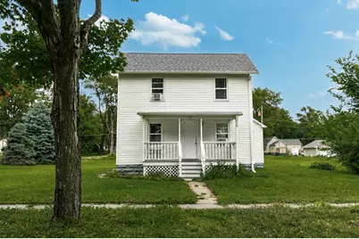 307 S Hickory Street, Wenona, IL 61377 - Photo 2