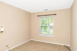 275 Kings Mill Ct, Schaumburg, IL 60193 - Photo 12