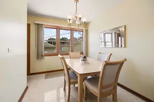 5335 N Natchez Ave, Chicago, IL 60656 - Photo 8