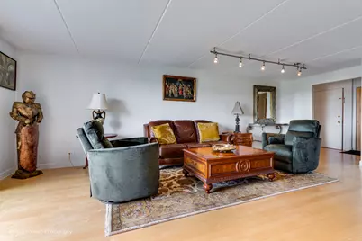 8540 W Foster Avenue #503, Norridge, IL 60706 - Photo 4