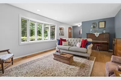 11S634 McGrath Lane, Naperville, IL 60564 - Photo 8