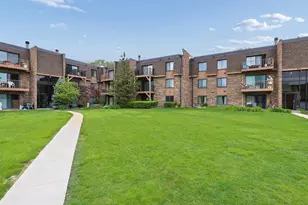 608 Waterford Rd, Schaumburg, IL 60193 - Photo 20