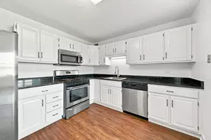 5201 S Cornell Ave, Chicago, IL 60615 - Photo 12