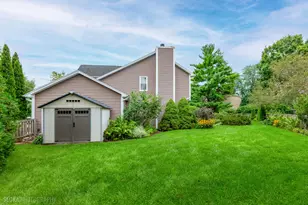 620 Canyon Ln, Elgin, IL 60123 - Photo 6