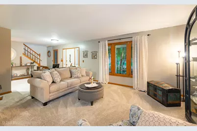 620 Canyon Lane, Elgin, IL 60123 - Photo 12