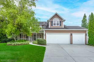 620 Canyon Ln, Elgin, IL 60123 - Photo 1