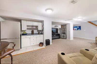 620 Canyon Lane, Elgin, IL 60123 - Photo 38