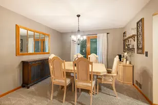 620 Canyon Ln, Elgin, IL 60123 - Photo 12