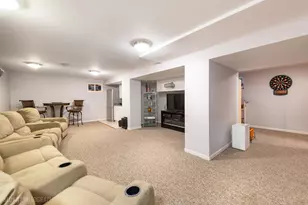 620 Canyon Ln, Elgin, IL 60123 - Photo 34