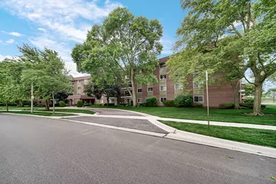 1030 S Fernandez Avenue S #4-M, Arlington Heights, IL 60005 - Photo 2