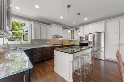 1711 Driving Park Road, Wheaton, IL 60187 - Photo 10