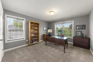 1711 Driving Park Rd, Wheaton, IL 60187 - Photo 24