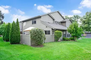 1616 Wildwood Ln, Darien, IL 60561 - Photo 26