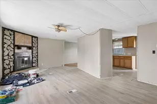 273 Duke Dr, Lynwood, IL 60411 - Photo 10