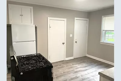 451 W New York Street #1, Aurora, IL 60506 - Photo 6