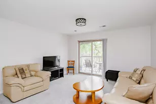 701 W Central Rd, Mount Prospect, IL 60056 - Photo 6