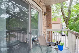 701 W Central Rd, Mount Prospect, IL 60056 - Photo 18