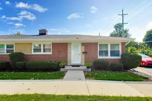 127 W Ash St, Lombard, IL 60148 - Photo 1