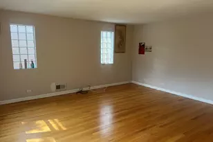 6528 N Rockwell St, Chicago, IL 60645 - Photo 4