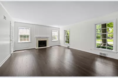 633 Forest Road, Glenview, IL 60025 - Photo 6