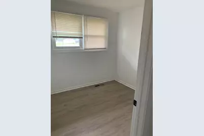 1031 E 146th Street, Dolton, IL 60419 - Photo 8