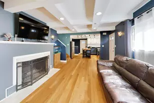 2711 Elgin Rd, Evanston, IL 60201 - Photo 10