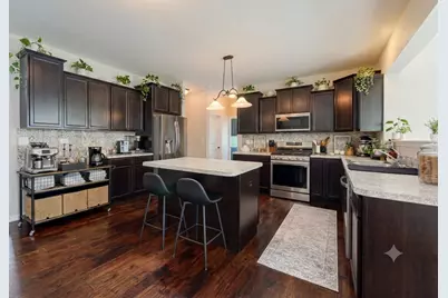 7215 Lexington Court, Joliet, IL 60431 - Photo 8