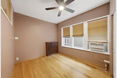 2640 W Logan Boulevard #102, Chicago, IL 60647 - Photo 12