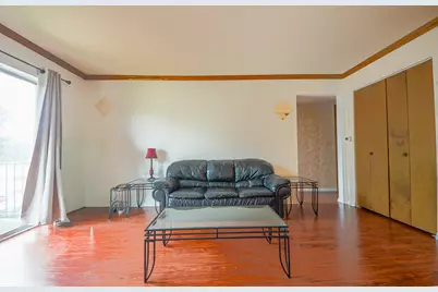 916 S Plum Grove Road #223, Palatine, IL 60067 - Photo 4