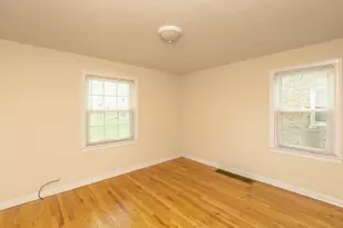 4231 W Nelson St, Chicago, IL 60641 - Photo 4