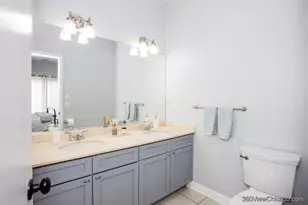 1534 N Bosworth Ave, Chicago, IL 60642 - Photo 22