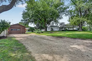 110 N Harrison St, Cedarville, IL 61013 - Photo 34
