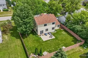 1911 Pine Dr, McHenry, IL 60051 - Photo 32