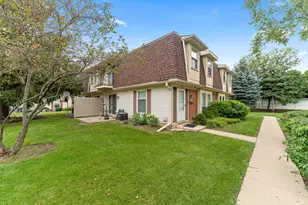 627 Shaw Ct, Schaumburg, IL 60194 - Photo 1