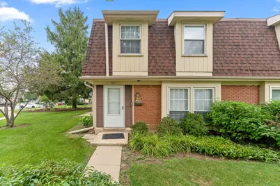627 Shaw Court, Schaumburg, IL 60194 - Photo 2