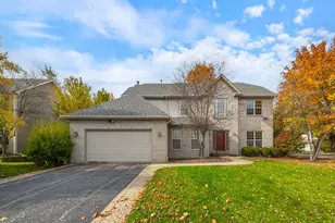 722 Aster Dr, Gurnee, IL 60031 - Photo 1