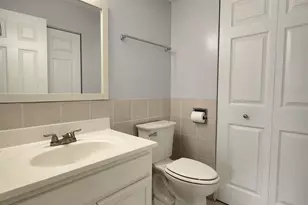 575 Fairway View Dr, Wheeling, IL 60090 - Photo 10