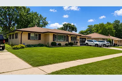 2216 Jonathan Avenue, Rockford, IL 61103 - Photo 2