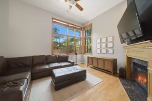 860 N Elston Ave, Chicago, IL 60642 - Photo 10