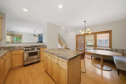 860 N Elston Avenue #2, Chicago, IL 60642 - Photo 6
