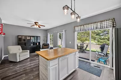306 Paige Street, Plano, IL 60545 - Photo 6