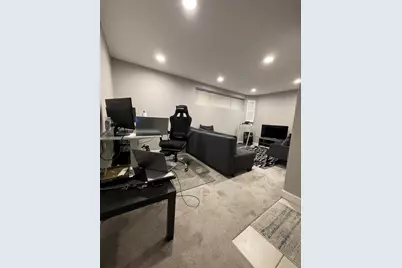 9255 W Ballard Road, Des Plaines, IL 60016 - Photo 32