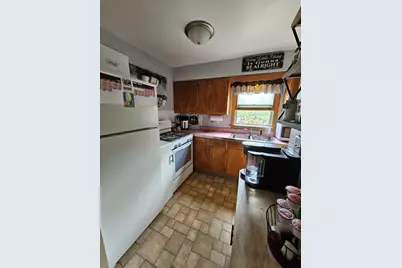 1032 Dean Street, Saint Charles, IL 60174 - Photo 6