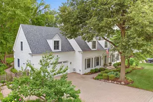 [Address not provided], Libertyville, IL 60048 - Photo 2