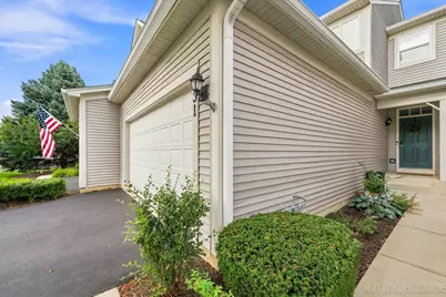 231 Grand Ridge Road #231, Saint Charles, IL 60175 - Photo 2